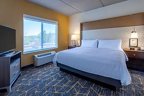 Standard King Room with Sofa Bed - Non-Smoking