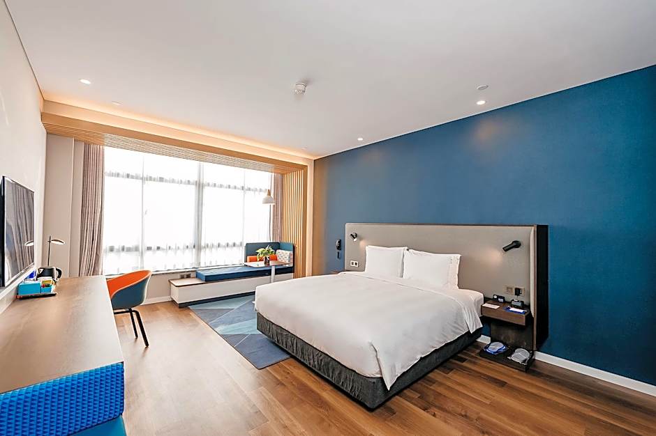 Holiday Inn Express Taizhou CMC By IHG