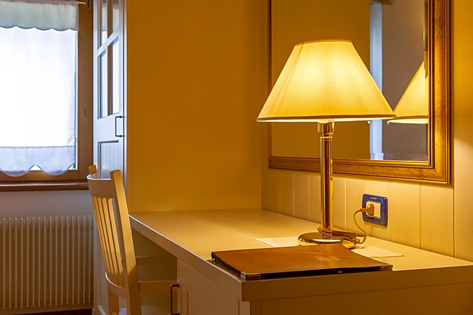 Hotel Calvi-Ristorante Mainor