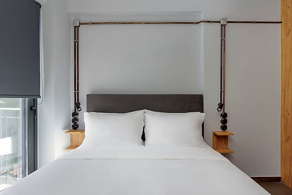 THE URBANIST •inner city residences•