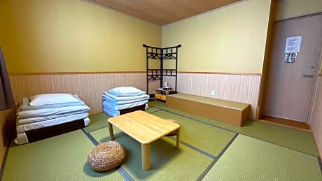 Japanese-Style Room - 202