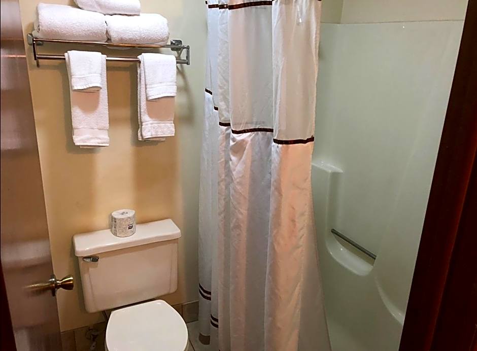 Harbor Winds Hotel
