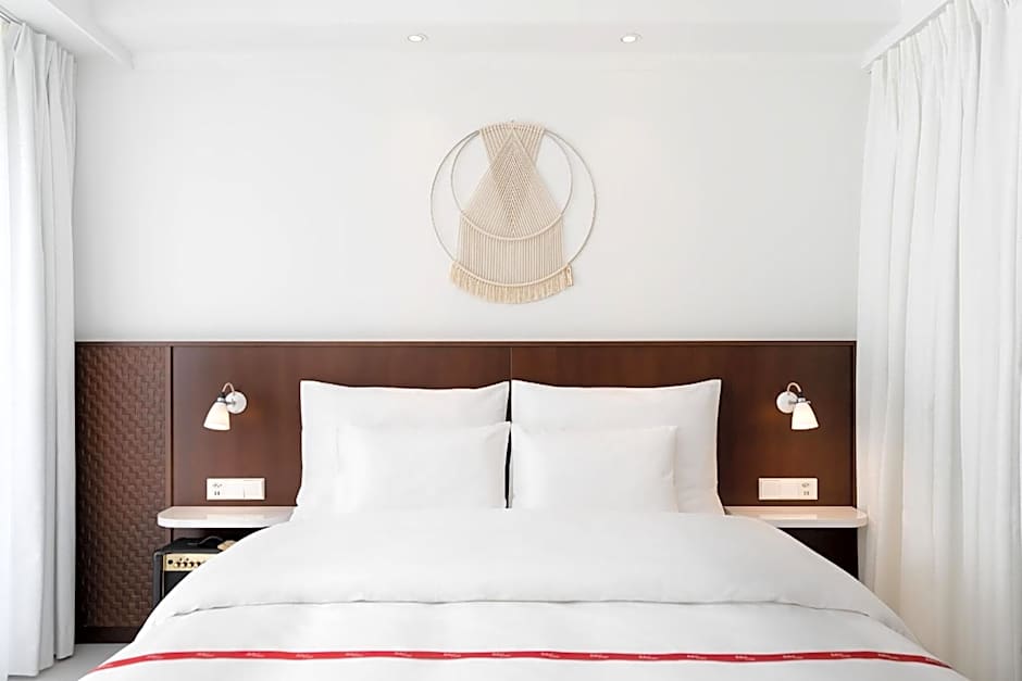 Ruby Claire Hotel Geneva Rooms