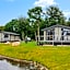 Lakeside Luxury Lodges