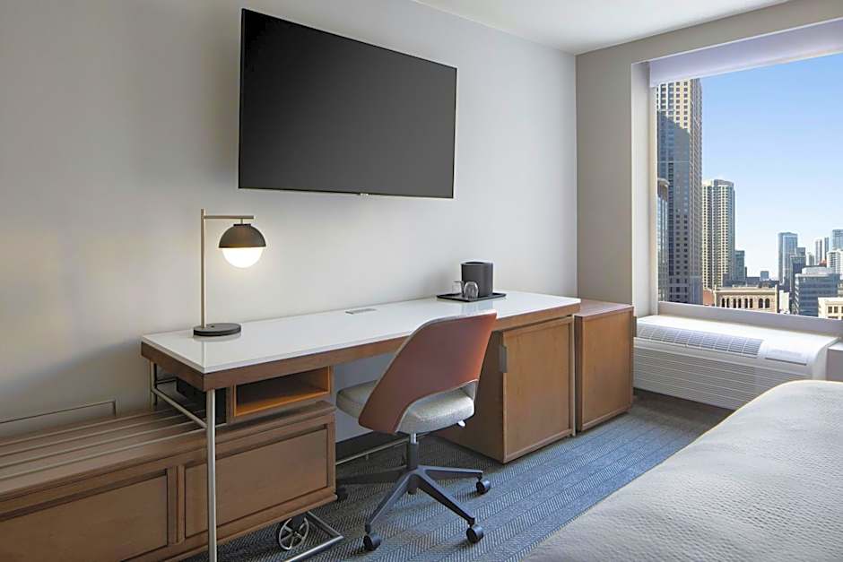 Courtyard by Marriott Chicago Downtown/River North