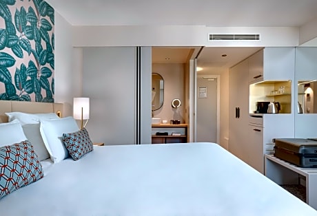 Deluxe Room with Two Single Size Beds