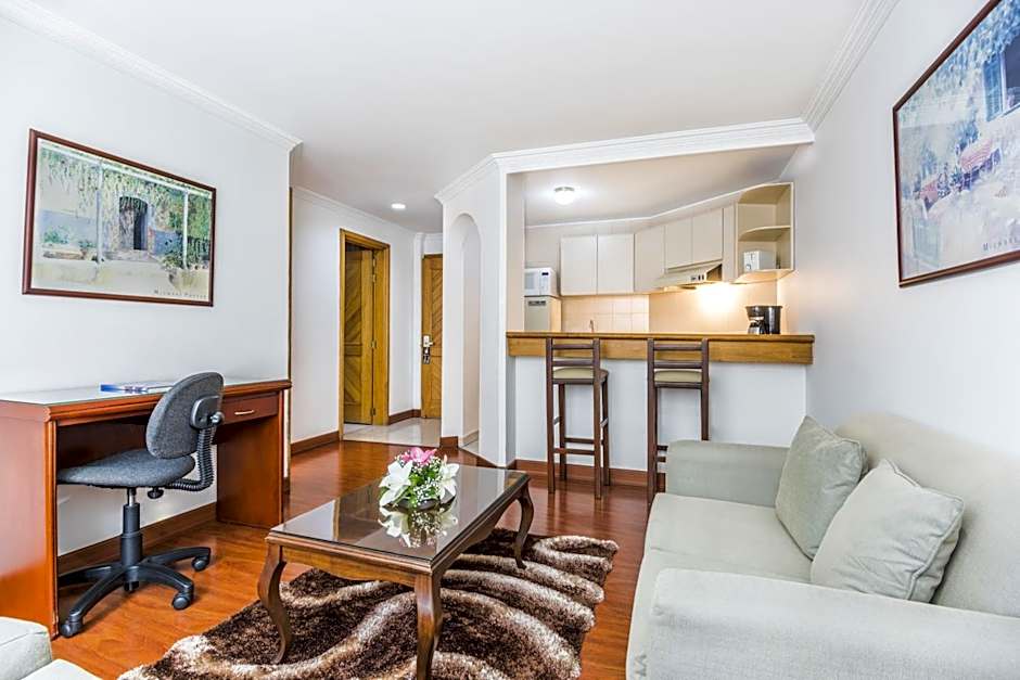 Travelers Fontana Plaza