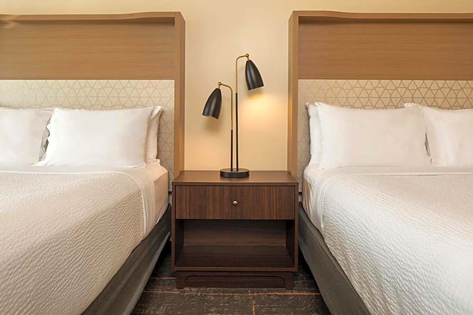 Holiday Inn Hotel & Suites Maple Grove Northwest Minneapolis-Arbor Lakes By IHG