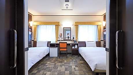 Accessible Twin Room - Non-Smoking