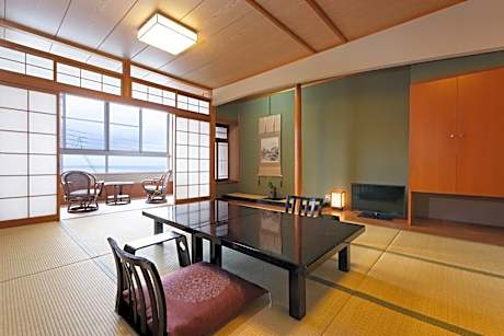 Japanese-Style Quadruple Room