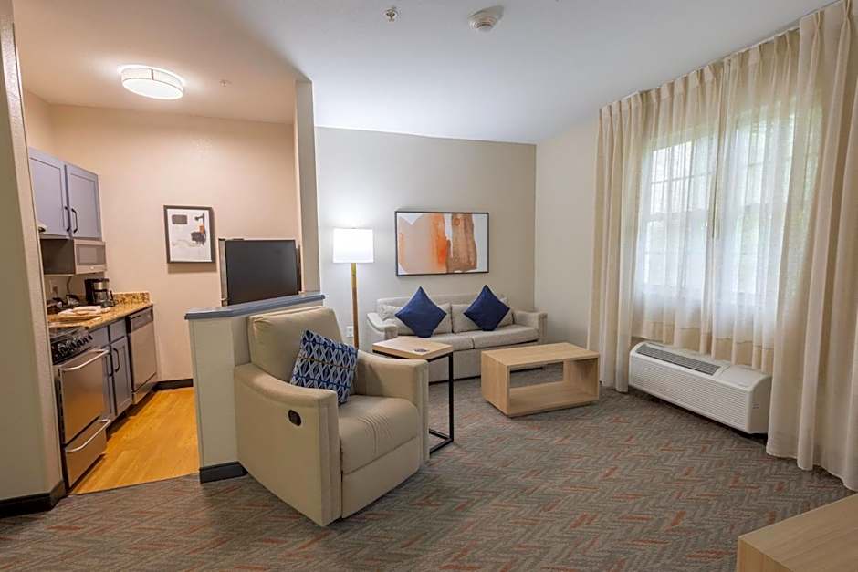 Candlewood Suites Miami Lakes By IHG