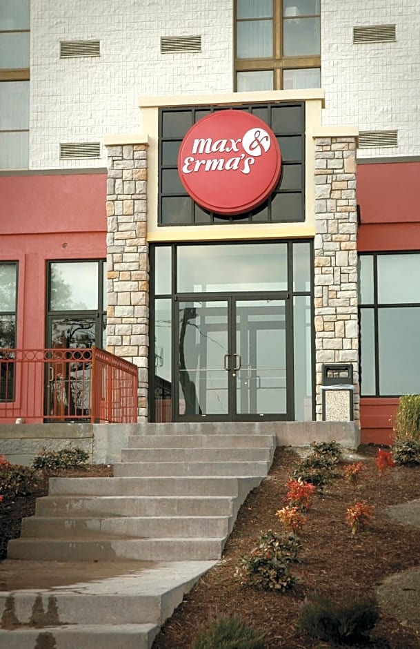 DoubleTree by Hilton Virginia Beach