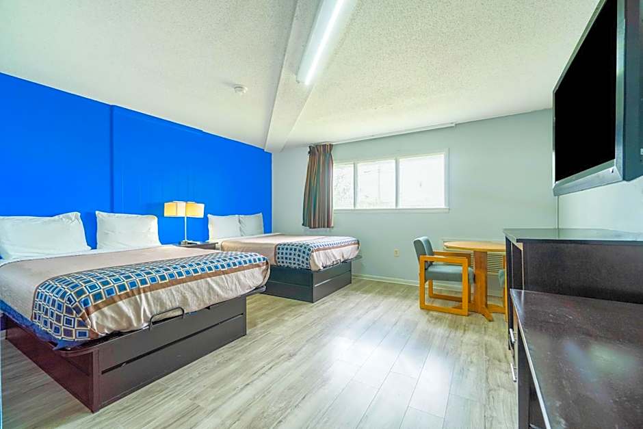Lamplighter Inn By OYO Independence