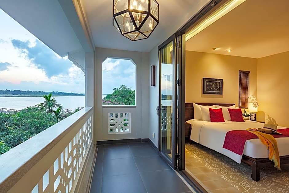Photo 1 of 10 of Family Suite, River View