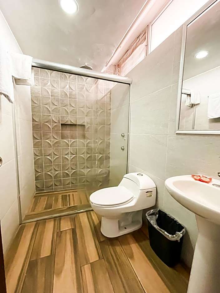 Hotel Expo Plaza Business and Family Guadalajara