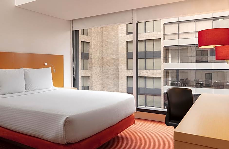 Fairfield by Marriott Bogota Embajada