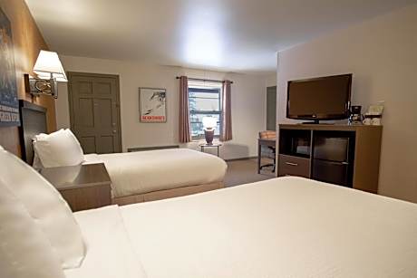 Deluxe Double Room with Two Double Beds - Non-Smoking