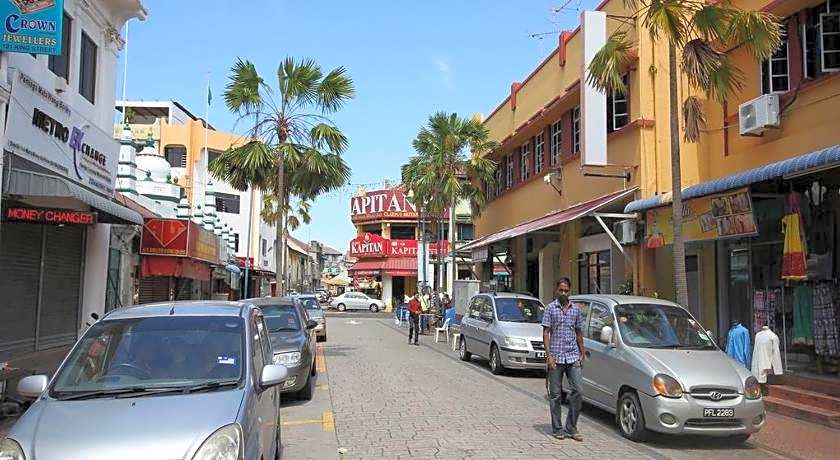 Cocoa Mews Cafe & Home