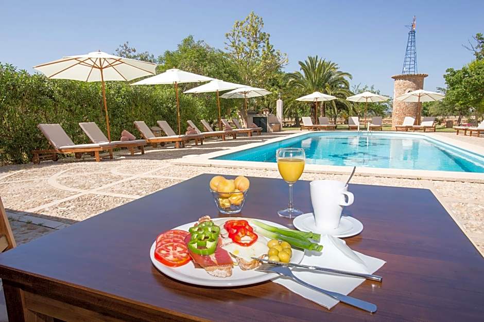 Es Quatre Cantons Hotel