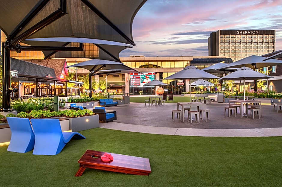 Sheraton Westport Chalet Hotel St. Louis