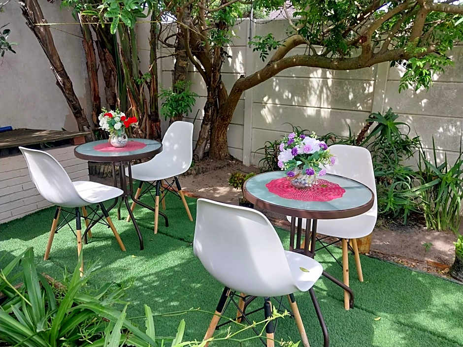 Serenity Shores Backpackers