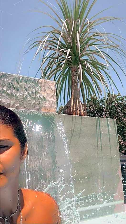 Villa White Luxury Residence