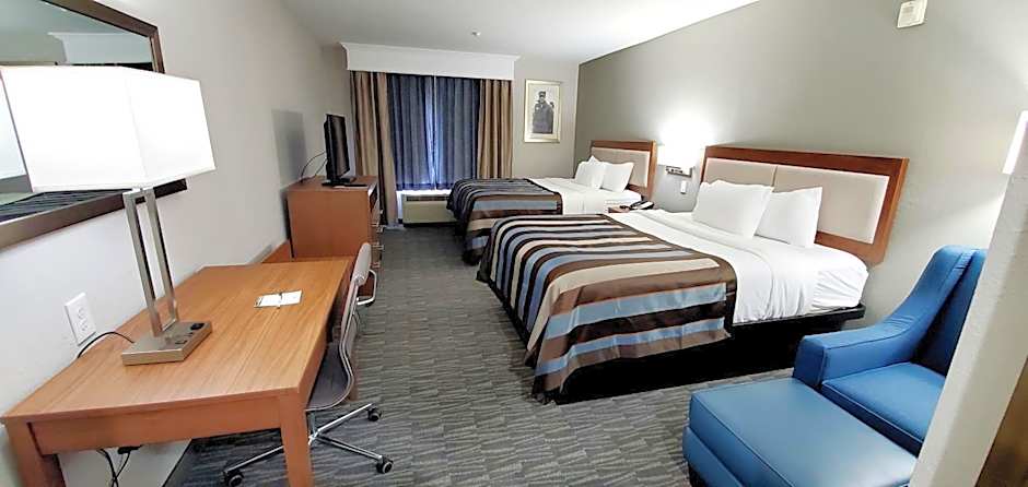 Spark by Hilton Tupelo