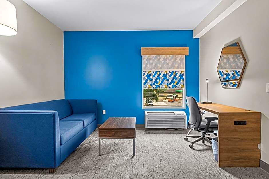 Holiday Inn Express Carneys Point New Jersey Turnpike Exit 1 By IHG