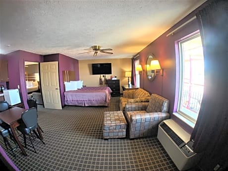 Suite with Garden View