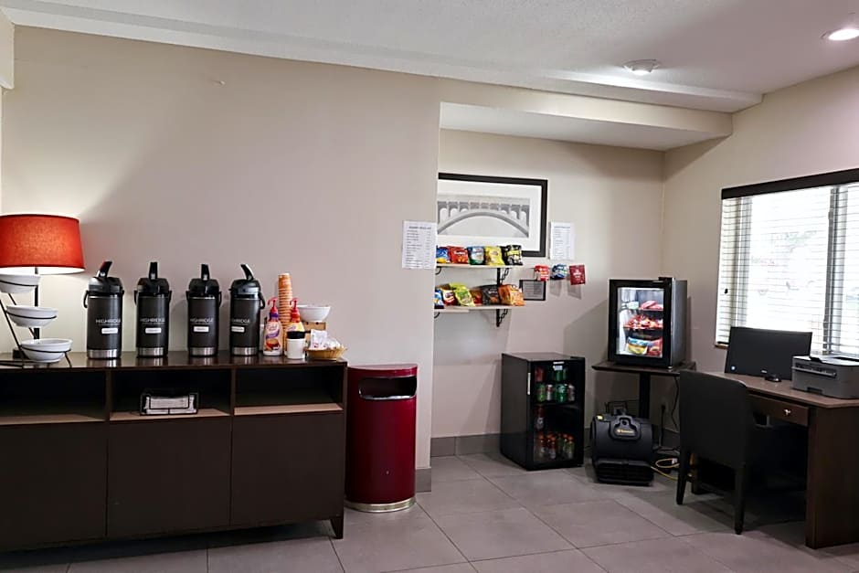 Country Inn & Suites by Radisson, Sparta, WI