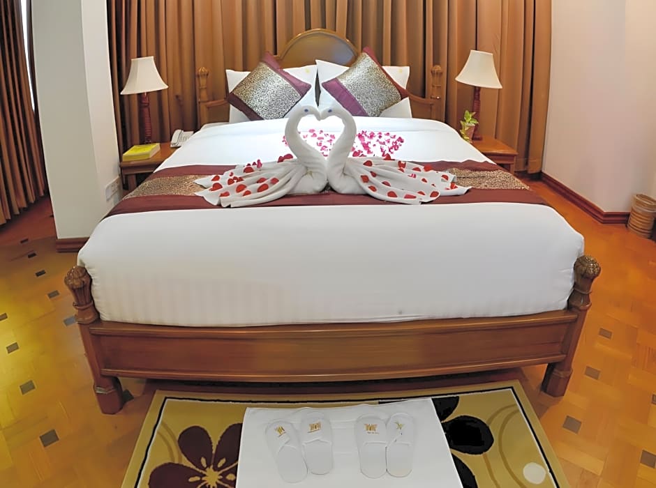 Golden Butterfly Hotel