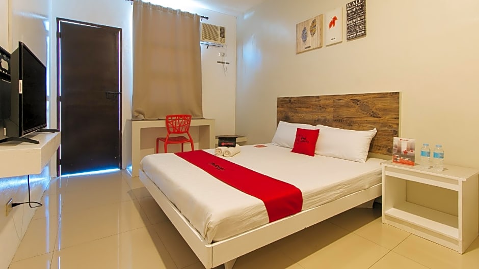 RedDoorz @ Golite Washington