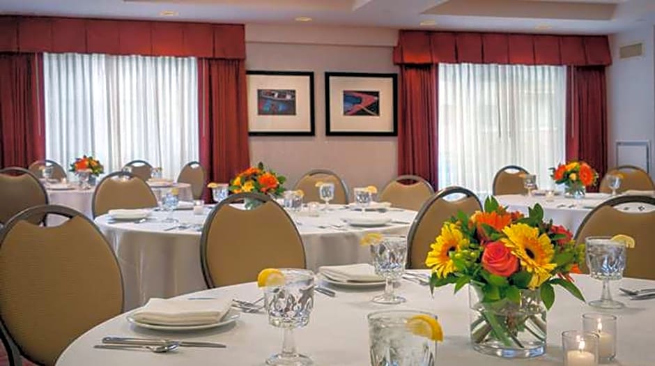 Hilton Garden Inn Portland Downtown Waterfront