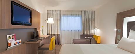 Executive Room with 1 Queen-Size Bed with Eiffel Tower View