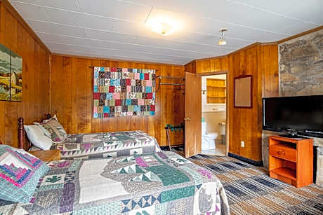 2 Bedroom Apartment with Kitchen