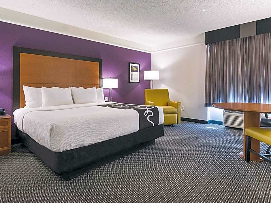 La Quinta Inn & Suites by Wyndham San Marcos