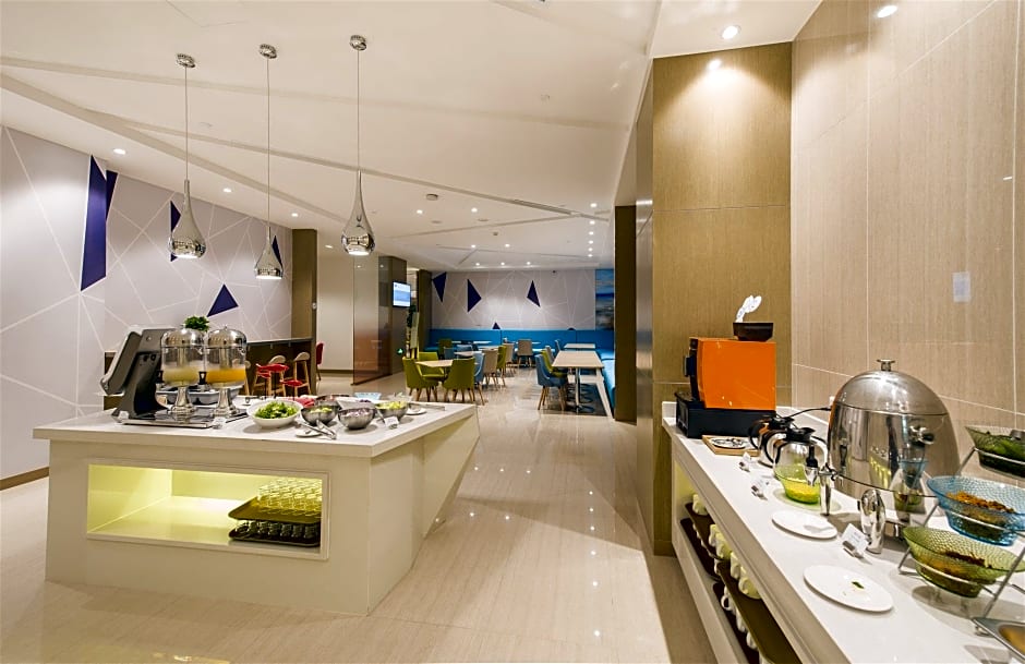 Holiday Inn Express Chengde Downtown By IHG