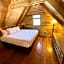 Cabins of Mackinac & Lodge