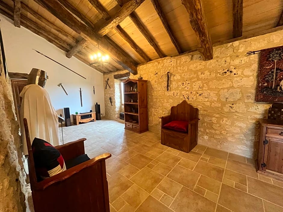 Le Relais des Chevaliers " Chambre des Chevaliers"