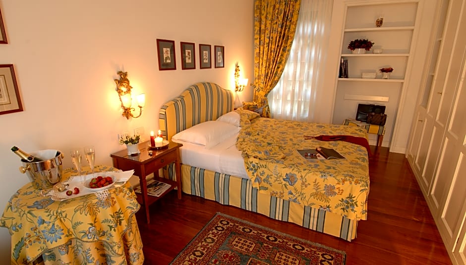Photo 1 of 2 of Classic Junior Suite
