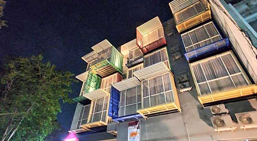 Hotel Pantes Simpang Lima Semarang