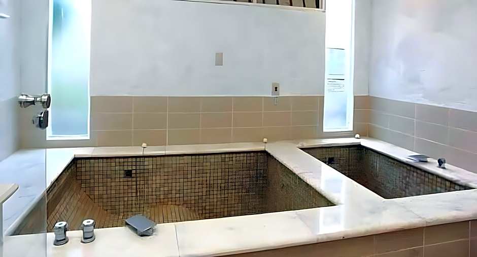 Hot Spring World Hotel