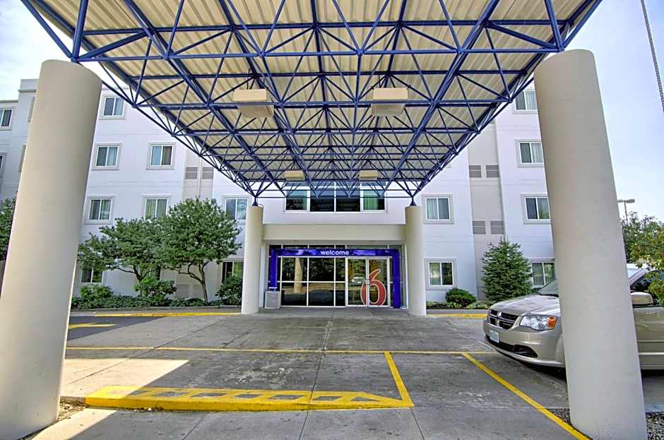 Motel 6-Portsmouth, NH