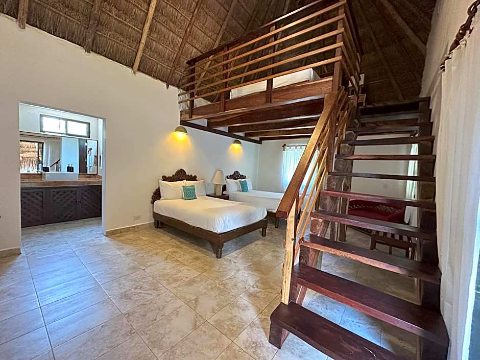Photo 1 of 7 of Suite, Poolside