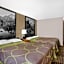 Super 8 by Wyndham Riverton