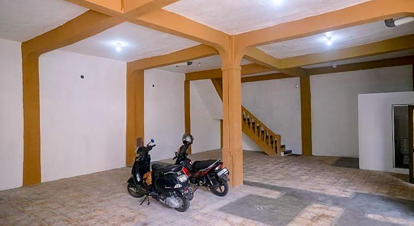 RedDoorz near Alun Alun Klaten