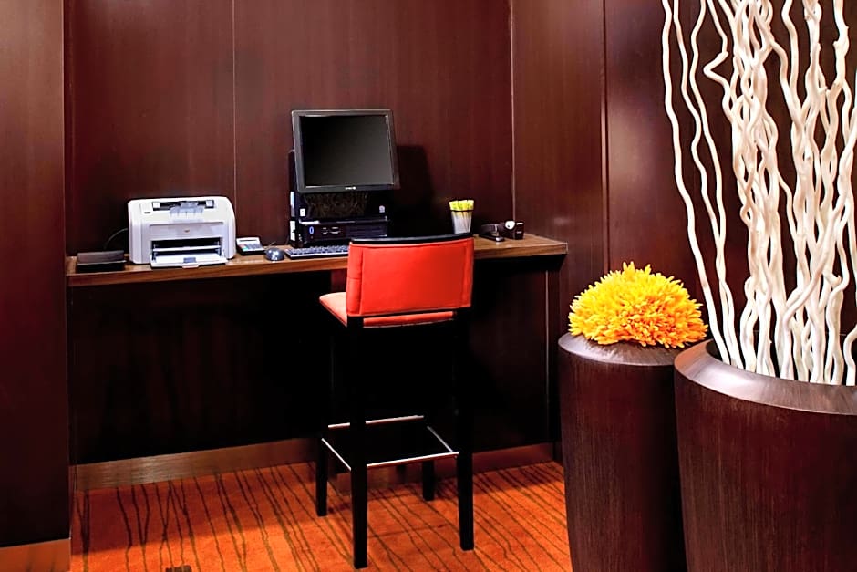 Courtyard by Marriott Pittsburgh West Homestead/Waterfront