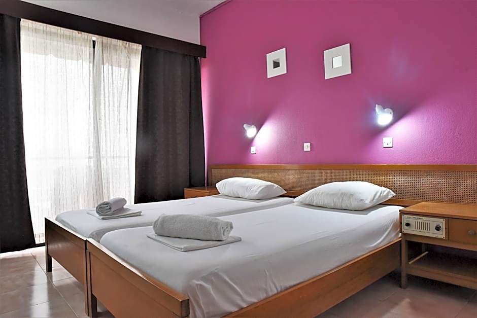 Telhinis Hotel & Apartments