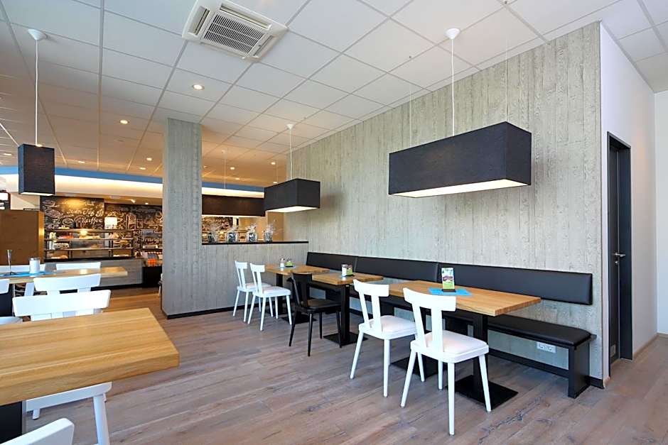 Economy-Hotel