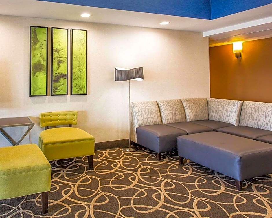 Comfort Suites Cookeville